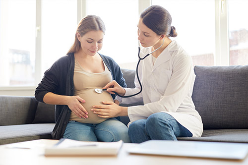 Lo stress psicofisico in gravidanza può influenzare il sesso del nascituro e il rischio di parto pretermine.